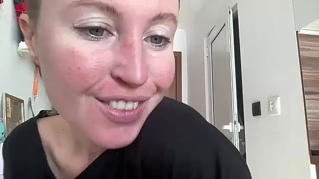 Snapshot of Ameli8 chatting on 16, 12, 2025 Ameli8 online show from 16, 12, 2025