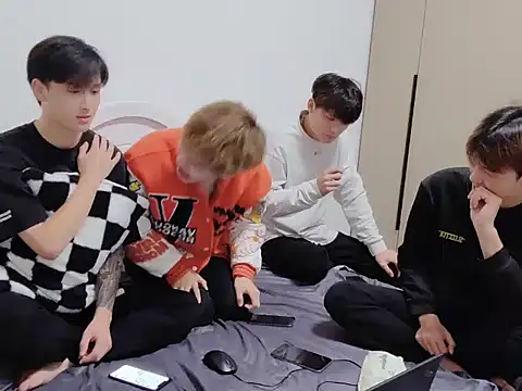 xiaomeng2563 online show from 12, 11, 2025