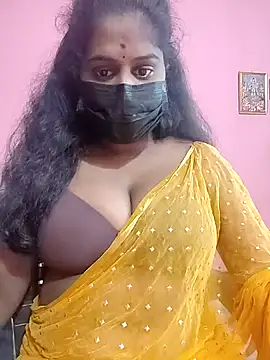 Snapshot of Keerthee_ chatting on 14, 11, 2025 Keerthee online show from 14, 11, 2025