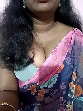 Snapshot of Keerthee_ chatting on 14, 11, 2025 Keerthee online show from 14, 11, 2025