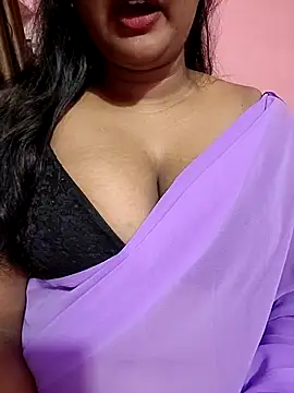 Snapshot of Keerthee_ chatting on 21, 11, 2025 Keerthee online show from 21, 11, 2025