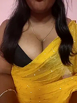 Snapshot of Keerthee_ chatting on 5, 12, 2025 Keerthee online show from 5, 12, 2025