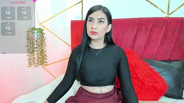 Snapshot of Paris_Evans_ chatting on 28, 11, 2025 Paris Evans online show from 28, 11, 2025