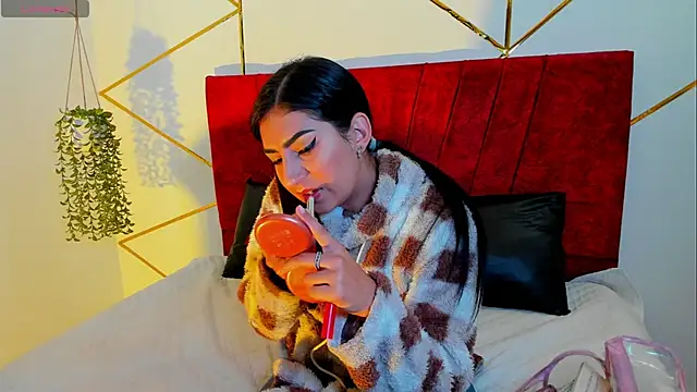 Snapshot of Paris_Evans_ chatting on 2, 12, 2025 Paris Evans online show from 2, 12, 2025