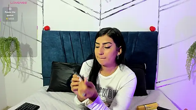 Snapshot of Paris_Evans_ chatting on 10, 1, 2026 Paris Evans online show from 10, 1, 2026