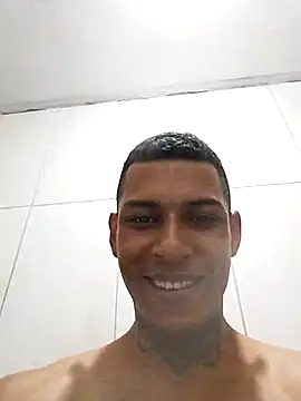 Snapshot of oPretin013 chatting on 10, 11, 2025 oPretin013 online show from 10, 11, 2025