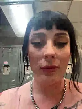 Snapshot of LoveDovexxx chatting on 6, 1, 2026 LoveDovexxx online show from 6, 1, 2026