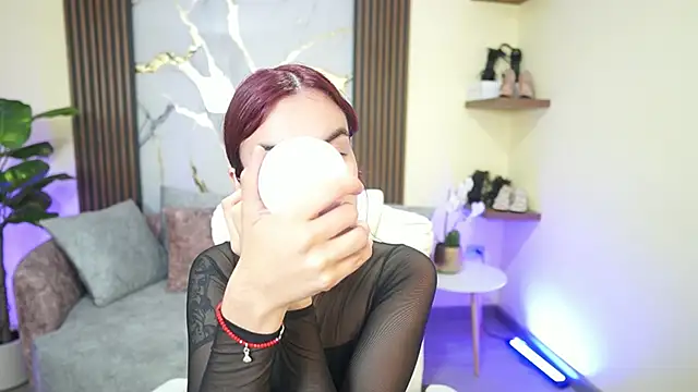 TessaaFox online show from 13, 1, 2026