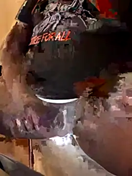 Snapshot of Pull_N_Tug1 chatting on 28, 11, 2025 Pull N Tug1 online show from 28, 11, 2025