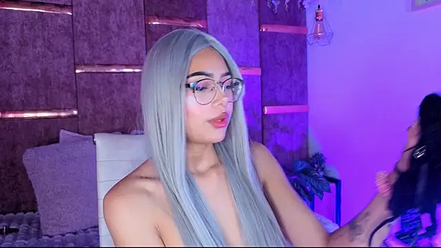 Snapshot of _ViolletteNoir_ chatting on 20, 11, 2025 ViolletteNoir online show from 20, 11, 2025