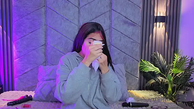 Snapshot of _ViolletteNoir_ chatting on 30, 11, 2025 ViolletteNoir online show from 30, 11, 2025