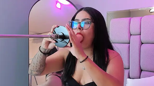 Snapshot of Amy_whittee chatting on 27, 11, 2025 Amy whittee online show from 27, 11, 2025