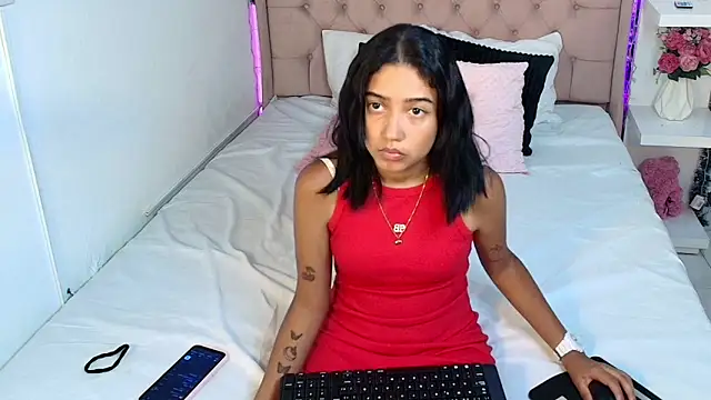 Snapshot of cheerry_moon chatting on 13, 3, 2026 cheerry moon online show from 13, 3, 2026