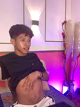 Snapshot of Tessachains_2_ chatting on 9, 11, 2025 Tessachains 2 online show from 9, 11, 2025