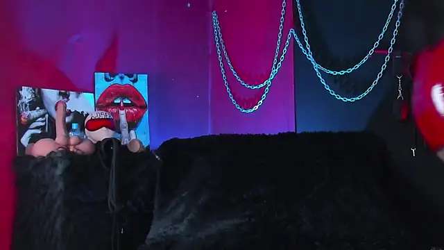 Snapshot of KatrinaStone chatting on 17, 12, 2025 KatrinaStone online show from 17, 12, 2025