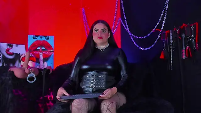 Snapshot of KatrinaStone chatting on 6, 1, 2026 KatrinaStone online show from 6, 1, 2026