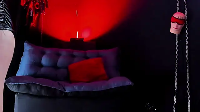 KatrinaStone online show from 25, 2, 2026