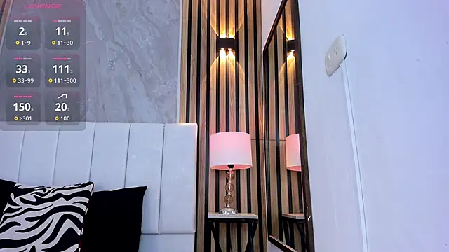 Snapshot of Carlotta_de_velour chatting on 21, 11, 2025 Carlotta de velour online show from 21, 11, 2025