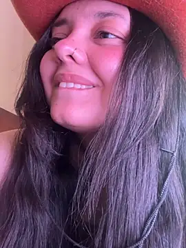 Snapshot of candicewest_ chatting on 29, 4, 2026 candicewest online show from 29, 4, 2026