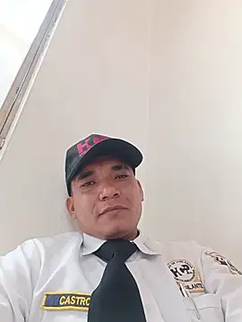 Snapshot of Loquillopajero chatting on 4, 6, 2026 Loquillopajero online show from 4, 6, 2026