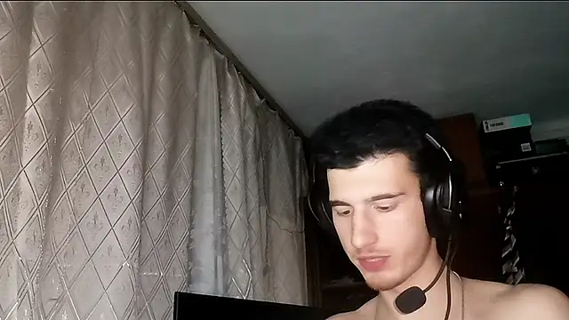 Snapshot of JamesLagerfeld chatting on 11, 11, 2025 JamesLagerfeld online show from 11, 11, 2025