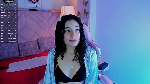 Snapshot of DemiJones_ chatting on 28, 11, 2025 DemiJones online show from 28, 11, 2025