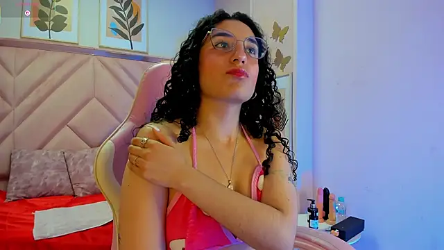 Snapshot of DemiJones_ chatting on 2, 12, 2025 DemiJones online show from 2, 12, 2025