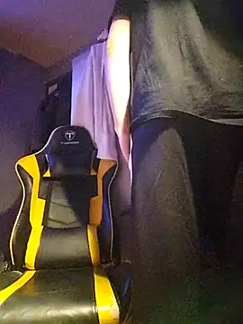 Snapshot of maneme19 chatting on 6, 11, 2025 maneme19 online show from 6, 11, 2025