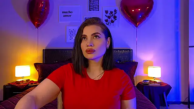 AdrianaTorres online show from 9, 2, 2026