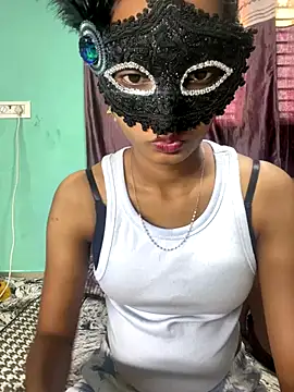 Snapshot of leenaboy@xh chatting on 16, 12, 2025 leenaboyxh online show from 16, 12, 2025