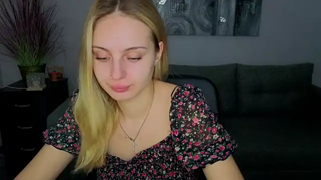 Snapshot of Tina_Jonesi chatting on 10, 11, 2025 Tina Jonesi online show from 10, 11, 2025