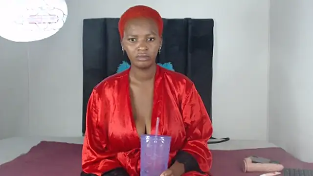 Snapshot of Miss-Berries chatting on 3, 12, 2025 Miss-Berries online show from 3, 12, 2025