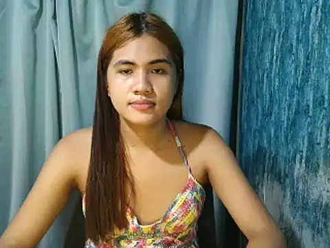 Snapshot of Rema_thebigcock chatting on 3, 7, 2026 Rema thebigcock online show from 3, 7, 2026