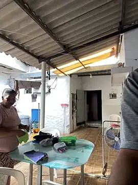 Snapshot of Maria-1976 chatting on 21, 11, 2025 Maria-1976 online show from 21, 11, 2025