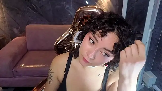 Snapshot of sunny2_b chatting on 6, 11, 2025 sunny2 b online show from 6, 11, 2025