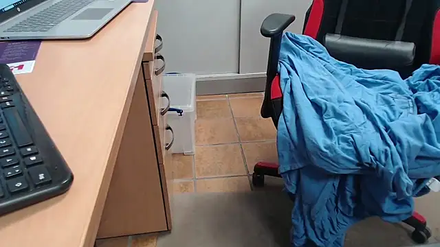 Snapshot of dwtsteffi50 chatting on 15, 12, 2025 dwtsteffi50 online show from 15, 12, 2025