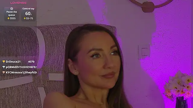 Eva Devine online show from 6, 3, 2026