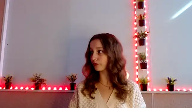 Curlyyy Girl online show from 10, 11, 2025