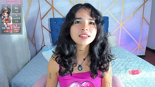 Snapshot of _vaiolet_owo chatting on 17, 1, 2026 vaiolet owo online show from 17, 1, 2026