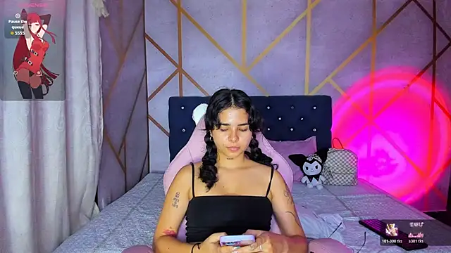 Snapshot of _vaiolet_owo chatting on 28, 2, 2026 vaiolet owo online show from 28, 2, 2026