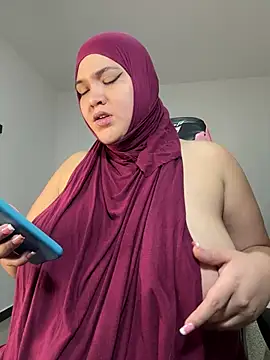 Snapshot of sweetmuslim01 chatting on 13, 1, 2025 sweetmuslim01 online show from 13, 1, 2025