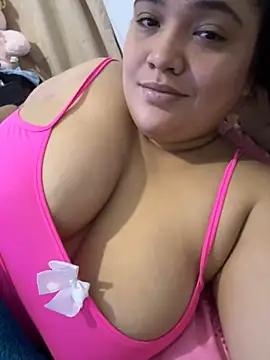 Snapshot of sweetmuslim01 chatting on 31, 1, 2025 sweetmuslim01 online show from 31, 1, 2025