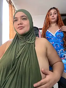 Snapshot of sweetmuslim01 chatting on 14, 11, 2025 sweetmuslim01 online show from 14, 11, 2025