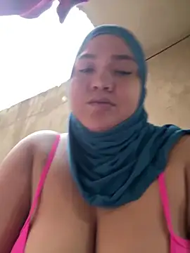 Snapshot of sweetmuslim01 chatting on 23, 5, 2026 sweetmuslim01 online show from 23, 5, 2026
