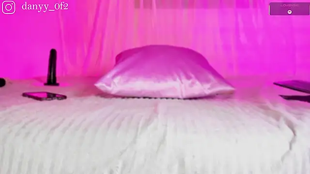 Daniihot   online show from 30, 5, 2026
