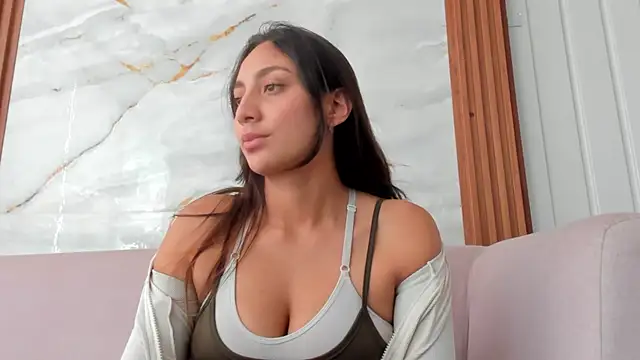 LilyGarcia online show from 8, 6, 2026