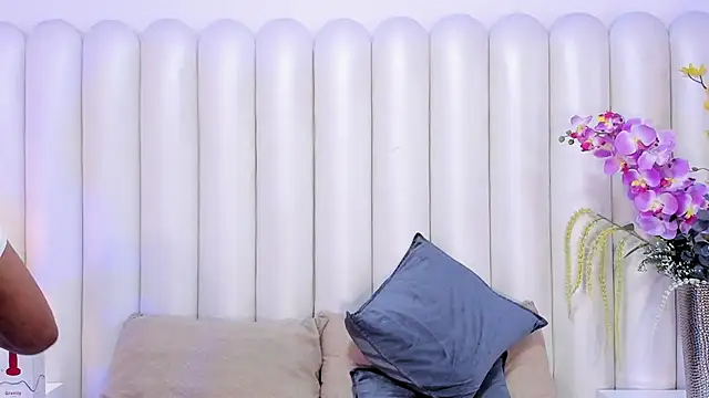 BrendaFernandez  online show from 17, 2, 2026