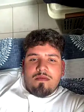 Snapshot of Bbbtro chatting on 6, 11, 2025 Bbbtro online show from 6, 11, 2025