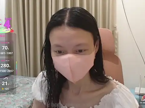 Lil-Cherries online show from 23, 11, 2025