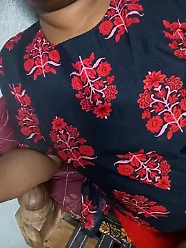 Snapshot of Rathi_telugu_couple chatting on 6, 1, 2026 Rathi telugu couple online show from 6, 1, 2026